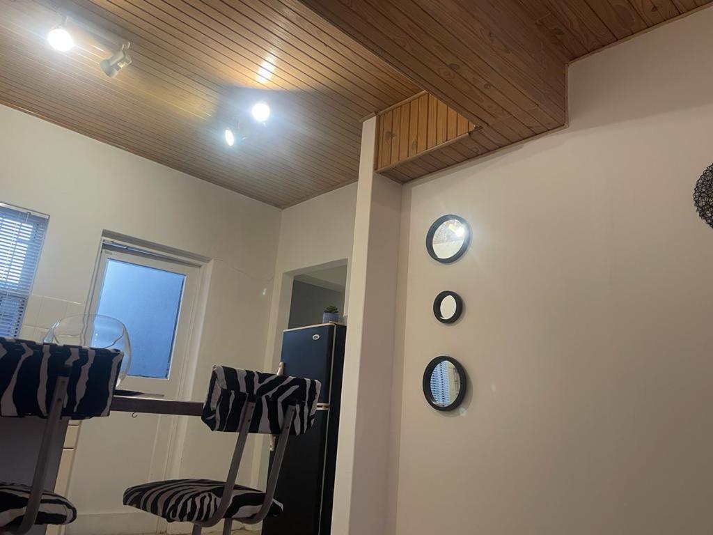 Coastwave Guest House 鲸湾港 外观 照片
