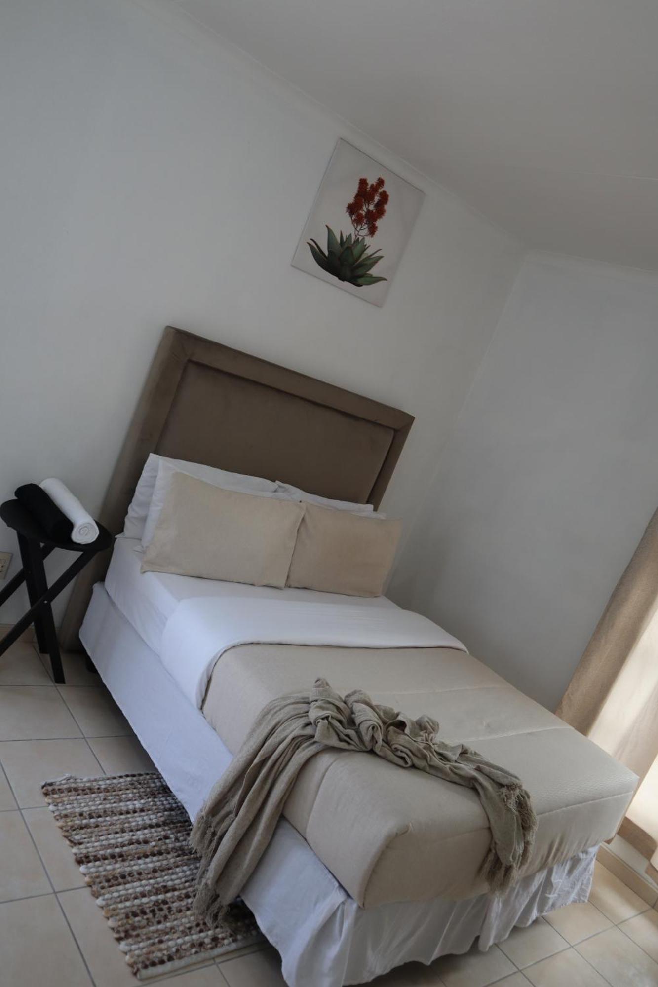 Coastwave Guest House 鲸湾港 外观 照片