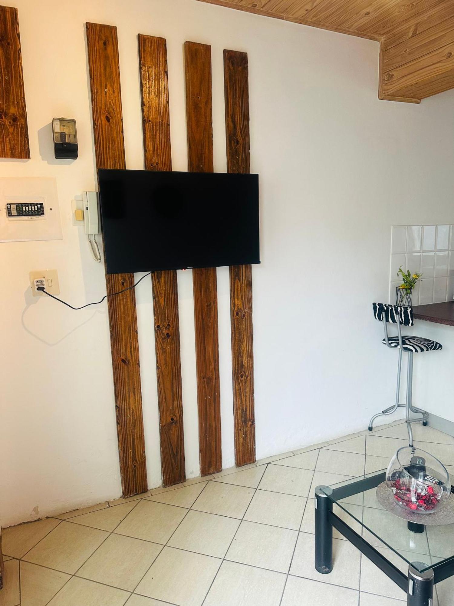 Coastwave Guest House 鲸湾港 外观 照片
